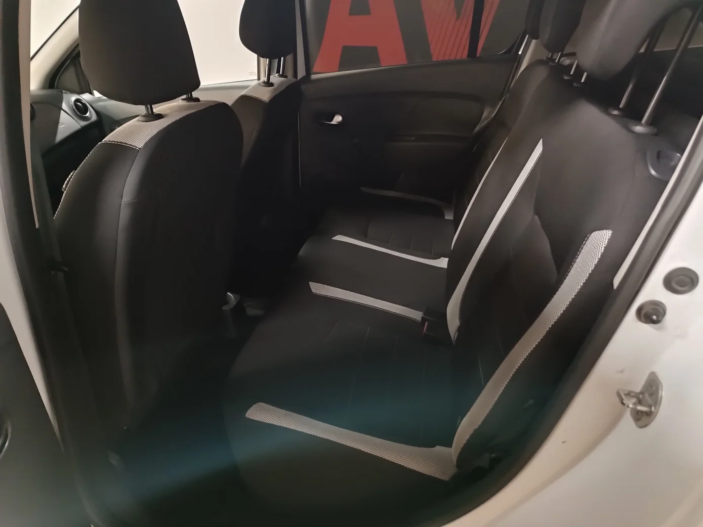 Renault Sandero photo